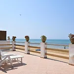 Le Sorelle Sul Mare بورتو إمبيدوكْلي