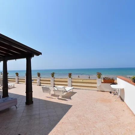 Le Sorelle Sul Mare Villa
